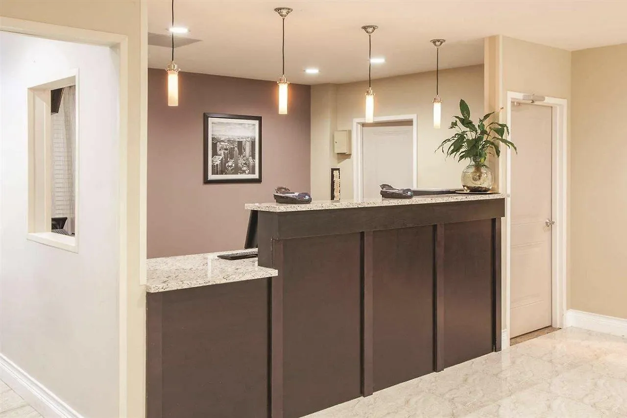 La Quinta Inn & Suites Far Rockaway - Beach Hotel ニューヨーク