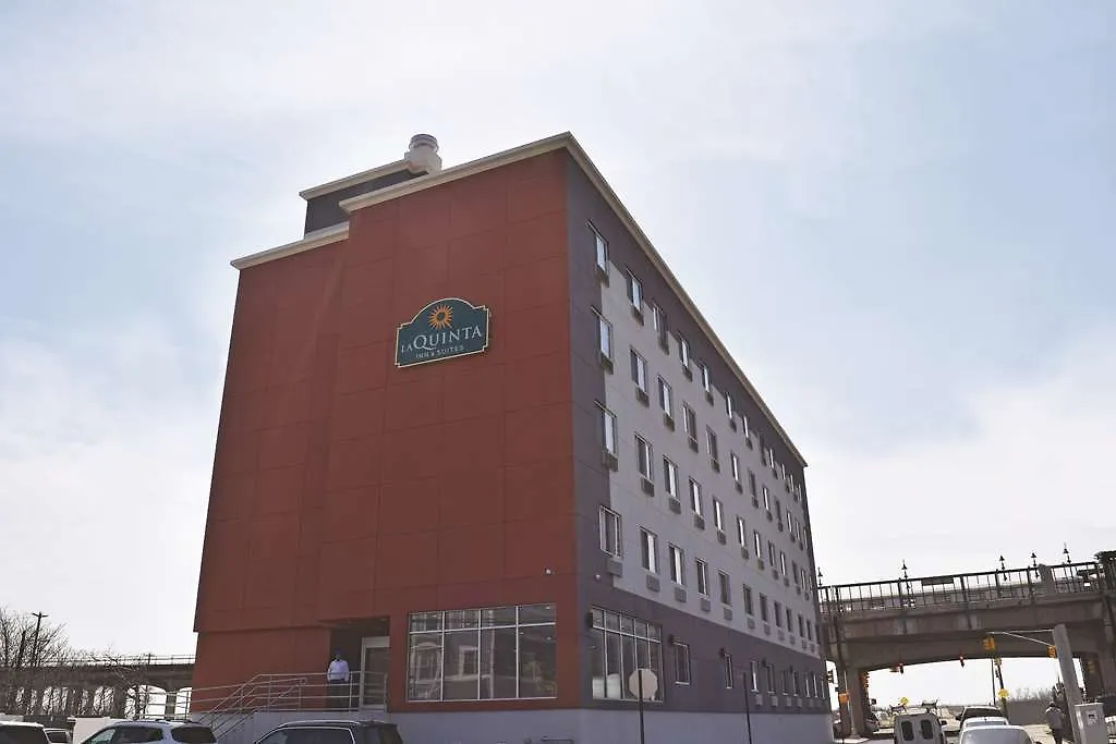 La Quinta Inn & Suites Far Rockaway - Beach Hotel ニューヨーク