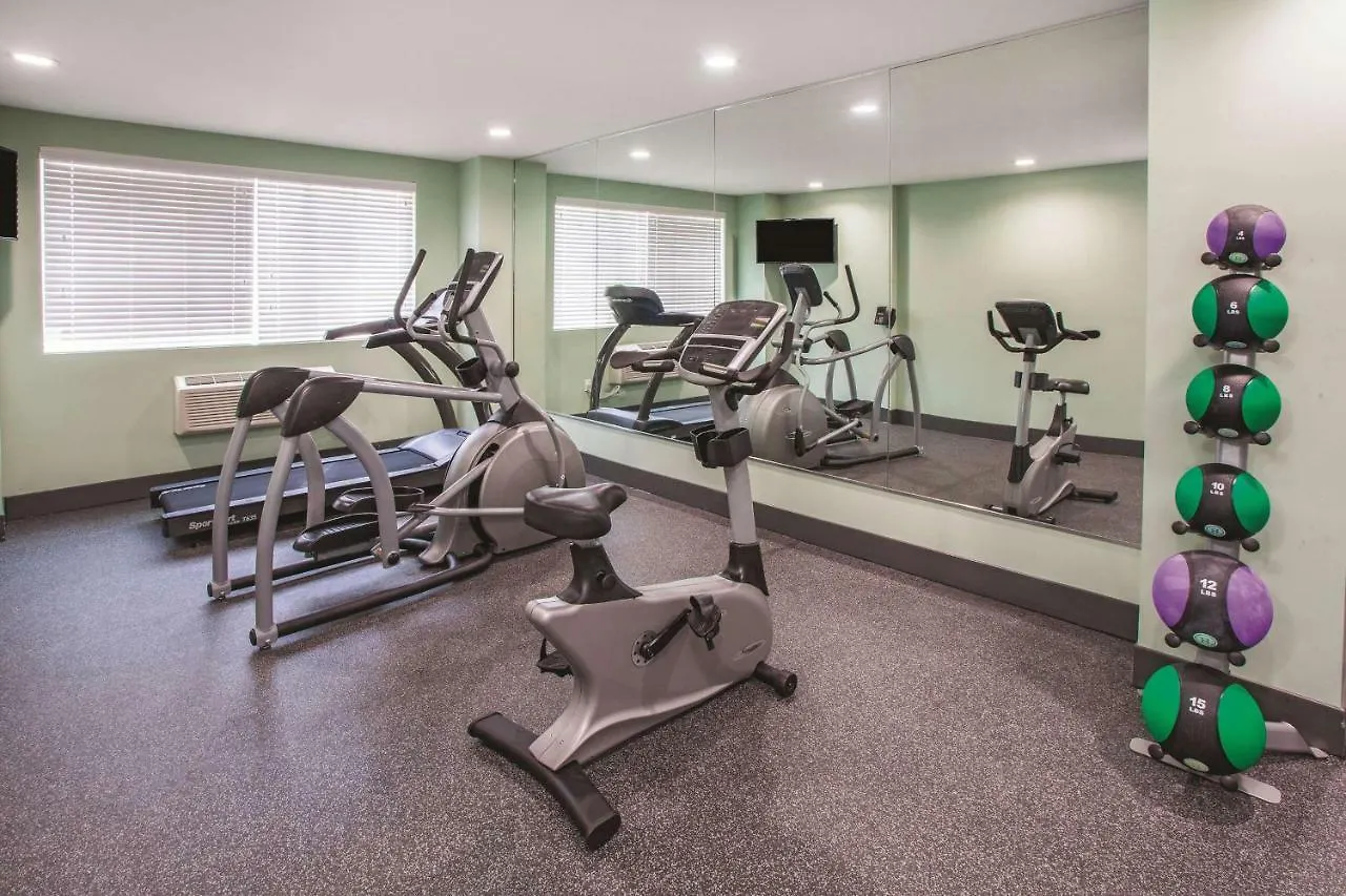 La Quinta Inn & Suites Far Rockaway - Beach Hotel ニューヨーク 米国
